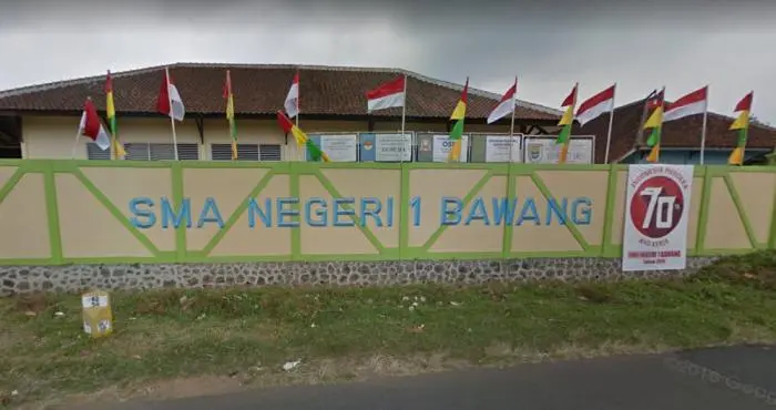 SMA Negeri 1 Bawang (Bawang Public High School 1)